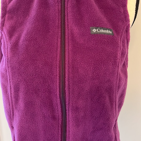 Columbia women's purple fleece vest - Picture 3 of 3